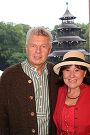 Zu Gast beim Kocherlball 2019:: Oberbürgermeister Dieter Reiter mt Frau (©Foto: Martin Schmitz)